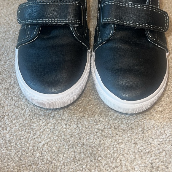 Sneakers - Picture 5 of 5